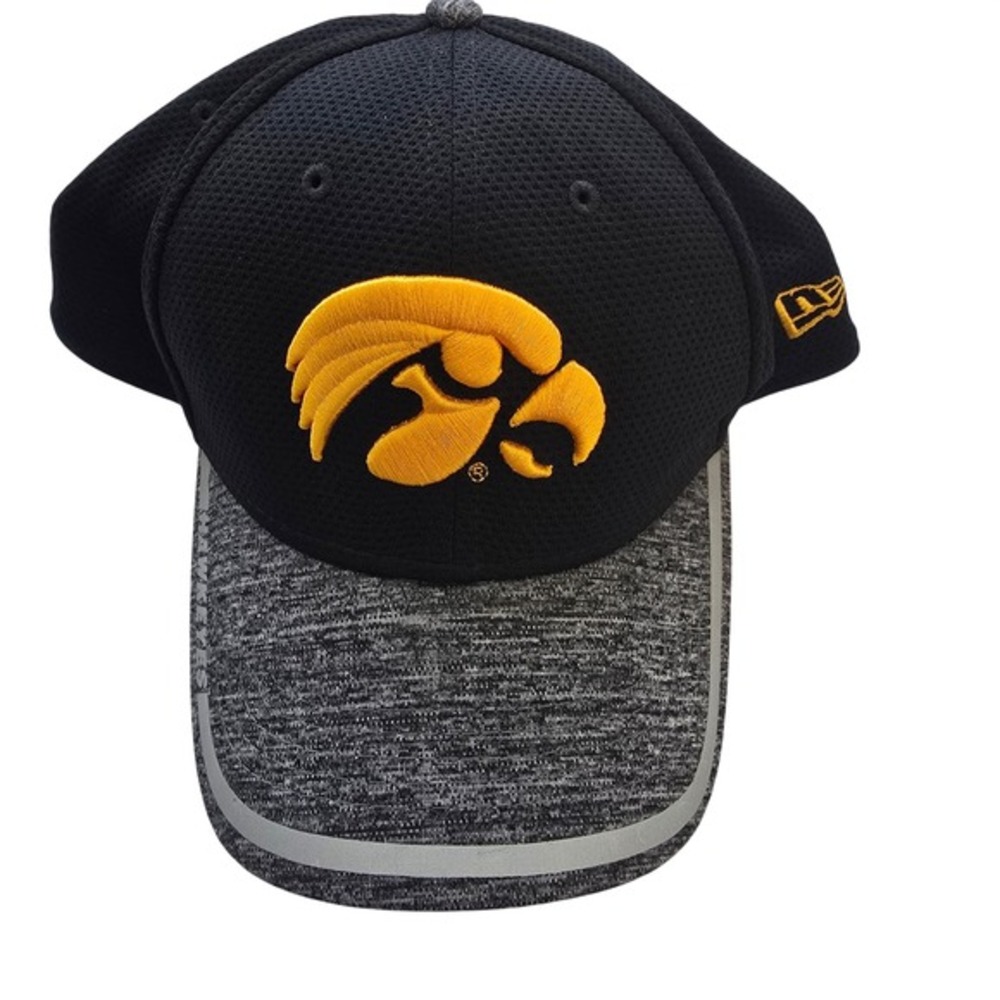 New Era Iowa Hawkeyes 39THIRTY‎ Stretch Fit Hat Black Grey Medium Large Cap
